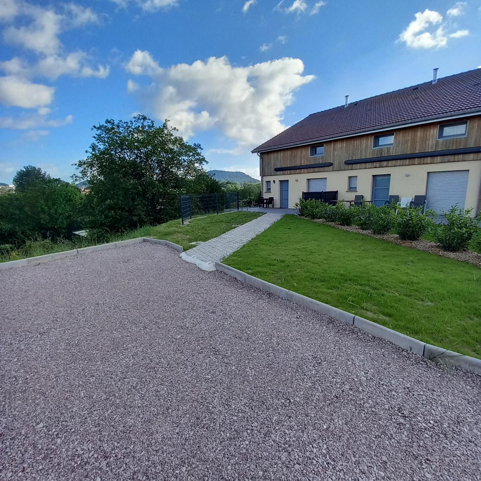 Chez Gigi Et Malou - Gite Brimbelle Champ-le-Duc Esterno foto